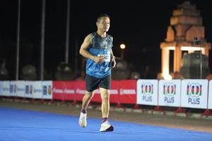 BIB: 562
                            <button type="button" onclick="openModal(18013061)" class="btn btn-primary btn-sm float-right btn-popup" data-toggle="modal" data-target=".modal-high-quality">
                        <i class="fas fa-shopping-cart"></i> Add to Cart
                    </button>
                                            <button type="button" onclick="isThisMe(18013061, true)" class="btn btn-success btn-sm float-right btn-popup btn-isme hidden" data-toggle="tooltip" data-placement="bottom" title="นี่คือรูปของคุณใช่ไหม คลิกที่นี่เพื่อเอาเข้าอัลบั้ม">
                        <i class="fas fa-plus"></i> Add to album
                    </button>
                    <button type="button" onclick="isThisMe(18013061, false)" class="btn btn-warning btn-sm float-right btn-popup btn-isnotme hidden">
                        <i class="fas fa-ban"></i> Remove from album
                    </button>