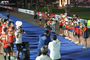 BIB: 261
                            <button type="button" onclick="openModal(18015410)" class="btn btn-primary btn-sm float-right btn-popup" data-toggle="modal" data-target=".modal-high-quality">
                        <i class="fas fa-shopping-cart"></i> Add to Cart
                    </button>
                                            <button type="button" onclick="isThisMe(18015410, true)" class="btn btn-success btn-sm float-right btn-popup btn-isme hidden" data-toggle="tooltip" data-placement="bottom" title="นี่คือรูปของคุณใช่ไหม คลิกที่นี่เพื่อเอาเข้าอัลบั้ม">
                        <i class="fas fa-plus"></i> Add to album
                    </button>
                    <button type="button" onclick="isThisMe(18015410, false)" class="btn btn-warning btn-sm float-right btn-popup btn-isnotme hidden">
                        <i class="fas fa-ban"></i> Remove from album
                    </button>