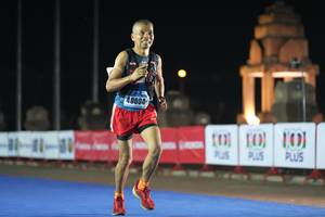 BIB: 40004
                            <button type="button" onclick="openModal(18013127)" class="btn btn-primary btn-sm float-right btn-popup" data-toggle="modal" data-target=".modal-high-quality">
                        <i class="fas fa-shopping-cart"></i> Add to Cart
                    </button>
                                            <button type="button" onclick="isThisMe(18013127, true)" class="btn btn-success btn-sm float-right btn-popup btn-isme hidden" data-toggle="tooltip" data-placement="bottom" title="นี่คือรูปของคุณใช่ไหม คลิกที่นี่เพื่อเอาเข้าอัลบั้ม">
                        <i class="fas fa-plus"></i> Add to album
                    </button>
                    <button type="button" onclick="isThisMe(18013127, false)" class="btn btn-warning btn-sm float-right btn-popup btn-isnotme hidden">
                        <i class="fas fa-ban"></i> Remove from album
                    </button>