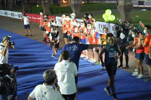 BIB: 42489
                            <button type="button" onclick="openModal(18015480)" class="btn btn-primary btn-sm float-right btn-popup" data-toggle="modal" data-target=".modal-high-quality">
                        <i class="fas fa-shopping-cart"></i> Add to Cart
                    </button>
                                            <button type="button" onclick="isThisMe(18015480, true)" class="btn btn-success btn-sm float-right btn-popup btn-isme hidden" data-toggle="tooltip" data-placement="bottom" title="นี่คือรูปของคุณใช่ไหม คลิกที่นี่เพื่อเอาเข้าอัลบั้ม">
                        <i class="fas fa-plus"></i> Add to album
                    </button>
                    <button type="button" onclick="isThisMe(18015480, false)" class="btn btn-warning btn-sm float-right btn-popup btn-isnotme hidden">
                        <i class="fas fa-ban"></i> Remove from album
                    </button>