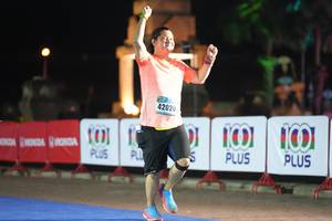 BIB: 42020
                            <button type="button" onclick="openModal(18009435)" class="btn btn-primary btn-sm float-right btn-popup" data-toggle="modal" data-target=".modal-high-quality">
                        <i class="fas fa-shopping-cart"></i> Add to Cart
                    </button>
                                            <button type="button" onclick="isThisMe(18009435, true)" class="btn btn-success btn-sm float-right btn-popup btn-isme hidden" data-toggle="tooltip" data-placement="bottom" title="นี่คือรูปของคุณใช่ไหม คลิกที่นี่เพื่อเอาเข้าอัลบั้ม">
                        <i class="fas fa-plus"></i> Add to album
                    </button>
                    <button type="button" onclick="isThisMe(18009435, false)" class="btn btn-warning btn-sm float-right btn-popup btn-isnotme hidden">
                        <i class="fas fa-ban"></i> Remove from album
                    </button>