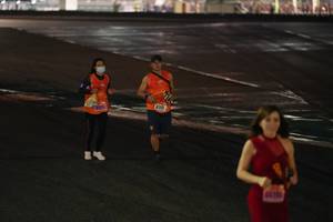 BIB: 8125, 6626
                            <button type="button" onclick="openModal(17939347)" class="btn btn-primary btn-sm float-right btn-popup" data-toggle="modal" data-target=".modal-high-quality">
                        <i class="fas fa-shopping-cart"></i> Add to Cart
                    </button>
                                            <button type="button" onclick="isThisMe(17939347, true)" class="btn btn-success btn-sm float-right btn-popup btn-isme hidden" data-toggle="tooltip" data-placement="bottom" title="นี่คือรูปของคุณใช่ไหม คลิกที่นี่เพื่อเอาเข้าอัลบั้ม">
                        <i class="fas fa-plus"></i> Add to album
                    </button>
                    <button type="button" onclick="isThisMe(17939347, false)" class="btn btn-warning btn-sm float-right btn-popup btn-isnotme hidden">
                        <i class="fas fa-ban"></i> Remove from album
                    </button>