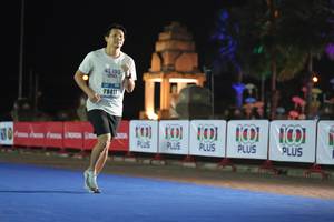 BIB: 42195, 78411, 101
                            <button type="button" onclick="openModal(18014344)" class="btn btn-primary btn-sm float-right btn-popup" data-toggle="modal" data-target=".modal-high-quality">
                        <i class="fas fa-shopping-cart"></i> Add to Cart
                    </button>
                                            <button type="button" onclick="isThisMe(18014344, true)" class="btn btn-success btn-sm float-right btn-popup btn-isme hidden" data-toggle="tooltip" data-placement="bottom" title="นี่คือรูปของคุณใช่ไหม คลิกที่นี่เพื่อเอาเข้าอัลบั้ม">
                        <i class="fas fa-plus"></i> Add to album
                    </button>
                    <button type="button" onclick="isThisMe(18014344, false)" class="btn btn-warning btn-sm float-right btn-popup btn-isnotme hidden">
                        <i class="fas fa-ban"></i> Remove from album
                    </button>