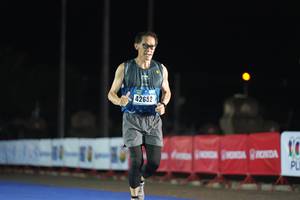 BIB: 42652
                            <button type="button" onclick="openModal(18013236)" class="btn btn-primary btn-sm float-right btn-popup" data-toggle="modal" data-target=".modal-high-quality">
                        <i class="fas fa-shopping-cart"></i> Add to Cart
                    </button>
                                            <button type="button" onclick="isThisMe(18013236, true)" class="btn btn-success btn-sm float-right btn-popup btn-isme hidden" data-toggle="tooltip" data-placement="bottom" title="นี่คือรูปของคุณใช่ไหม คลิกที่นี่เพื่อเอาเข้าอัลบั้ม">
                        <i class="fas fa-plus"></i> Add to album
                    </button>
                    <button type="button" onclick="isThisMe(18013236, false)" class="btn btn-warning btn-sm float-right btn-popup btn-isnotme hidden">
                        <i class="fas fa-ban"></i> Remove from album
                    </button>