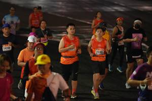 BIB: 276, 24390, 21392
                            <button type="button" onclick="openModal(17935969)" class="btn btn-primary btn-sm float-right btn-popup" data-toggle="modal" data-target=".modal-high-quality">
                        <i class="fas fa-shopping-cart"></i> Add to Cart
                    </button>
                                            <button type="button" onclick="isThisMe(17935969, true)" class="btn btn-success btn-sm float-right btn-popup btn-isme hidden" data-toggle="tooltip" data-placement="bottom" title="นี่คือรูปของคุณใช่ไหม คลิกที่นี่เพื่อเอาเข้าอัลบั้ม">
                        <i class="fas fa-plus"></i> Add to album
                    </button>
                    <button type="button" onclick="isThisMe(17935969, false)" class="btn btn-warning btn-sm float-right btn-popup btn-isnotme hidden">
                        <i class="fas fa-ban"></i> Remove from album
                    </button>