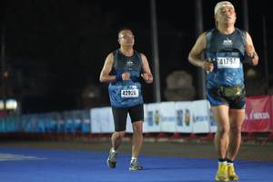 BIB: 41794, 42920
                            <button type="button" onclick="openModal(18013218)" class="btn btn-primary btn-sm float-right btn-popup" data-toggle="modal" data-target=".modal-high-quality">
                        <i class="fas fa-shopping-cart"></i> Add to Cart
                    </button>
                                            <button type="button" onclick="isThisMe(18013218, true)" class="btn btn-success btn-sm float-right btn-popup btn-isme hidden" data-toggle="tooltip" data-placement="bottom" title="นี่คือรูปของคุณใช่ไหม คลิกที่นี่เพื่อเอาเข้าอัลบั้ม">
                        <i class="fas fa-plus"></i> Add to album
                    </button>
                    <button type="button" onclick="isThisMe(18013218, false)" class="btn btn-warning btn-sm float-right btn-popup btn-isnotme hidden">
                        <i class="fas fa-ban"></i> Remove from album
                    </button>