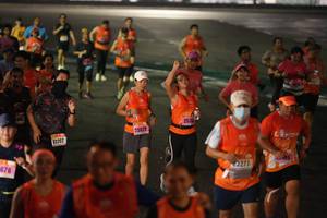 BIB: 253, 25029, 13202, 676, 3277
                            <button type="button" onclick="openModal(17936022)" class="btn btn-primary btn-sm float-right btn-popup" data-toggle="modal" data-target=".modal-high-quality">
                        <i class="fas fa-shopping-cart"></i> Add to Cart
                    </button>
                                            <button type="button" onclick="isThisMe(17936022, true)" class="btn btn-success btn-sm float-right btn-popup btn-isme hidden" data-toggle="tooltip" data-placement="bottom" title="นี่คือรูปของคุณใช่ไหม คลิกที่นี่เพื่อเอาเข้าอัลบั้ม">
                        <i class="fas fa-plus"></i> Add to album
                    </button>
                    <button type="button" onclick="isThisMe(17936022, false)" class="btn btn-warning btn-sm float-right btn-popup btn-isnotme hidden">
                        <i class="fas fa-ban"></i> Remove from album
                    </button>