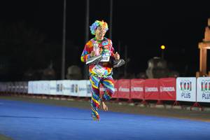 BIB: 410
                            <button type="button" onclick="openModal(18011261)" class="btn btn-primary btn-sm float-right btn-popup" data-toggle="modal" data-target=".modal-high-quality">
                        <i class="fas fa-shopping-cart"></i> Add to Cart
                    </button>
                                            <button type="button" onclick="isThisMe(18011261, true)" class="btn btn-success btn-sm float-right btn-popup btn-isme hidden" data-toggle="tooltip" data-placement="bottom" title="นี่คือรูปของคุณใช่ไหม คลิกที่นี่เพื่อเอาเข้าอัลบั้ม">
                        <i class="fas fa-plus"></i> Add to album
                    </button>
                    <button type="button" onclick="isThisMe(18011261, false)" class="btn btn-warning btn-sm float-right btn-popup btn-isnotme hidden">
                        <i class="fas fa-ban"></i> Remove from album
                    </button>