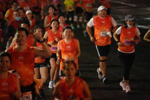 BIB: 2412, 25625, 2556, 793
                            <button type="button" onclick="openModal(17935462)" class="btn btn-primary btn-sm float-right btn-popup" data-toggle="modal" data-target=".modal-high-quality">
                        <i class="fas fa-shopping-cart"></i> Add to Cart
                    </button>
                                            <button type="button" onclick="isThisMe(17935462, true)" class="btn btn-success btn-sm float-right btn-popup btn-isme hidden" data-toggle="tooltip" data-placement="bottom" title="นี่คือรูปของคุณใช่ไหม คลิกที่นี่เพื่อเอาเข้าอัลบั้ม">
                        <i class="fas fa-plus"></i> Add to album
                    </button>
                    <button type="button" onclick="isThisMe(17935462, false)" class="btn btn-warning btn-sm float-right btn-popup btn-isnotme hidden">
                        <i class="fas fa-ban"></i> Remove from album
                    </button>