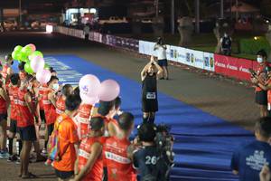 BIB: 
                            <button type="button" onclick="openModal(18015597)" class="btn btn-primary btn-sm float-right btn-popup" data-toggle="modal" data-target=".modal-high-quality">
                        <i class="fas fa-shopping-cart"></i> Add to Cart
                    </button>
                                            <button type="button" onclick="isThisMe(18015597, true)" class="btn btn-success btn-sm float-right btn-popup btn-isme hidden" data-toggle="tooltip" data-placement="bottom" title="นี่คือรูปของคุณใช่ไหม คลิกที่นี่เพื่อเอาเข้าอัลบั้ม">
                        <i class="fas fa-plus"></i> Add to album
                    </button>
                    <button type="button" onclick="isThisMe(18015597, false)" class="btn btn-warning btn-sm float-right btn-popup btn-isnotme hidden">
                        <i class="fas fa-ban"></i> Remove from album
                    </button>