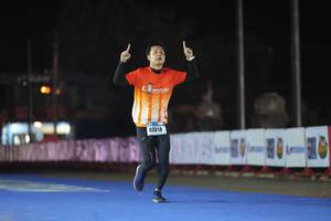 BIB: 40818
                            <button type="button" onclick="openModal(18012674)" class="btn btn-primary btn-sm float-right btn-popup" data-toggle="modal" data-target=".modal-high-quality">
                        <i class="fas fa-shopping-cart"></i> Add to Cart
                    </button>
                                            <button type="button" onclick="isThisMe(18012674, true)" class="btn btn-success btn-sm float-right btn-popup btn-isme hidden" data-toggle="tooltip" data-placement="bottom" title="นี่คือรูปของคุณใช่ไหม คลิกที่นี่เพื่อเอาเข้าอัลบั้ม">
                        <i class="fas fa-plus"></i> Add to album
                    </button>
                    <button type="button" onclick="isThisMe(18012674, false)" class="btn btn-warning btn-sm float-right btn-popup btn-isnotme hidden">
                        <i class="fas fa-ban"></i> Remove from album
                    </button>