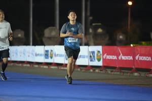 BIB: 42555, 430
                            <button type="button" onclick="openModal(18015065)" class="btn btn-primary btn-sm float-right btn-popup" data-toggle="modal" data-target=".modal-high-quality">
                        <i class="fas fa-shopping-cart"></i> Add to Cart
                    </button>
                                            <button type="button" onclick="isThisMe(18015065, true)" class="btn btn-success btn-sm float-right btn-popup btn-isme hidden" data-toggle="tooltip" data-placement="bottom" title="นี่คือรูปของคุณใช่ไหม คลิกที่นี่เพื่อเอาเข้าอัลบั้ม">
                        <i class="fas fa-plus"></i> Add to album
                    </button>
                    <button type="button" onclick="isThisMe(18015065, false)" class="btn btn-warning btn-sm float-right btn-popup btn-isnotme hidden">
                        <i class="fas fa-ban"></i> Remove from album
                    </button>