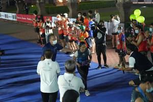 BIB: 
                            <button type="button" onclick="openModal(18015584)" class="btn btn-primary btn-sm float-right btn-popup" data-toggle="modal" data-target=".modal-high-quality">
                        <i class="fas fa-shopping-cart"></i> Add to Cart
                    </button>
                                            <button type="button" onclick="isThisMe(18015584, true)" class="btn btn-success btn-sm float-right btn-popup btn-isme hidden" data-toggle="tooltip" data-placement="bottom" title="นี่คือรูปของคุณใช่ไหม คลิกที่นี่เพื่อเอาเข้าอัลบั้ม">
                        <i class="fas fa-plus"></i> Add to album
                    </button>
                    <button type="button" onclick="isThisMe(18015584, false)" class="btn btn-warning btn-sm float-right btn-popup btn-isnotme hidden">
                        <i class="fas fa-ban"></i> Remove from album
                    </button>