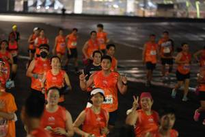 BIB: 194, 
                            <button type="button" onclick="openModal(17933182)" class="btn btn-primary btn-sm float-right btn-popup" data-toggle="modal" data-target=".modal-high-quality">
                        <i class="fas fa-shopping-cart"></i> Add to Cart
                    </button>
                                            <button type="button" onclick="isThisMe(17933182, true)" class="btn btn-success btn-sm float-right btn-popup btn-isme hidden" data-toggle="tooltip" data-placement="bottom" title="นี่คือรูปของคุณใช่ไหม คลิกที่นี่เพื่อเอาเข้าอัลบั้ม">
                        <i class="fas fa-plus"></i> Add to album
                    </button>
                    <button type="button" onclick="isThisMe(17933182, false)" class="btn btn-warning btn-sm float-right btn-popup btn-isnotme hidden">
                        <i class="fas fa-ban"></i> Remove from album
                    </button>