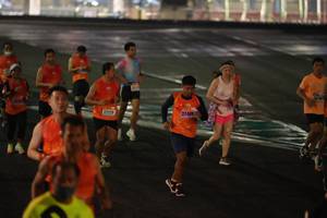 BIB: 207, 2229, 2740
                            <button type="button" onclick="openModal(17930852)" class="btn btn-primary btn-sm float-right btn-popup" data-toggle="modal" data-target=".modal-high-quality">
                        <i class="fas fa-shopping-cart"></i> Add to Cart
                    </button>
                                            <button type="button" onclick="isThisMe(17930852, true)" class="btn btn-success btn-sm float-right btn-popup btn-isme hidden" data-toggle="tooltip" data-placement="bottom" title="นี่คือรูปของคุณใช่ไหม คลิกที่นี่เพื่อเอาเข้าอัลบั้ม">
                        <i class="fas fa-plus"></i> Add to album
                    </button>
                    <button type="button" onclick="isThisMe(17930852, false)" class="btn btn-warning btn-sm float-right btn-popup btn-isnotme hidden">
                        <i class="fas fa-ban"></i> Remove from album
                    </button>