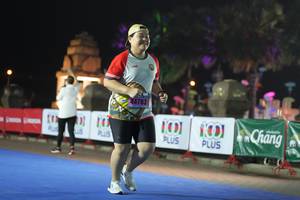 BIB: 44783
                            <button type="button" onclick="openModal(18014463)" class="btn btn-primary btn-sm float-right btn-popup" data-toggle="modal" data-target=".modal-high-quality">
                        <i class="fas fa-shopping-cart"></i> Add to Cart
                    </button>
                                            <button type="button" onclick="isThisMe(18014463, true)" class="btn btn-success btn-sm float-right btn-popup btn-isme hidden" data-toggle="tooltip" data-placement="bottom" title="นี่คือรูปของคุณใช่ไหม คลิกที่นี่เพื่อเอาเข้าอัลบั้ม">
                        <i class="fas fa-plus"></i> Add to album
                    </button>
                    <button type="button" onclick="isThisMe(18014463, false)" class="btn btn-warning btn-sm float-right btn-popup btn-isnotme hidden">
                        <i class="fas fa-ban"></i> Remove from album
                    </button>