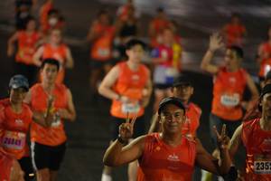 BIB: 26849, 2352
                            <button type="button" onclick="openModal(17925611)" class="btn btn-primary btn-sm float-right btn-popup" data-toggle="modal" data-target=".modal-high-quality">
                        <i class="fas fa-shopping-cart"></i> Add to Cart
                    </button>
                                            <button type="button" onclick="isThisMe(17925611, true)" class="btn btn-success btn-sm float-right btn-popup btn-isme hidden" data-toggle="tooltip" data-placement="bottom" title="นี่คือรูปของคุณใช่ไหม คลิกที่นี่เพื่อเอาเข้าอัลบั้ม">
                        <i class="fas fa-plus"></i> Add to album
                    </button>
                    <button type="button" onclick="isThisMe(17925611, false)" class="btn btn-warning btn-sm float-right btn-popup btn-isnotme hidden">
                        <i class="fas fa-ban"></i> Remove from album
                    </button>