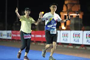 BIB: 40743, 44370
                            <button type="button" onclick="openModal(18011533)" class="btn btn-primary btn-sm float-right btn-popup" data-toggle="modal" data-target=".modal-high-quality">
                        <i class="fas fa-shopping-cart"></i> Add to Cart
                    </button>
                                            <button type="button" onclick="isThisMe(18011533, true)" class="btn btn-success btn-sm float-right btn-popup btn-isme hidden" data-toggle="tooltip" data-placement="bottom" title="นี่คือรูปของคุณใช่ไหม คลิกที่นี่เพื่อเอาเข้าอัลบั้ม">
                        <i class="fas fa-plus"></i> Add to album
                    </button>
                    <button type="button" onclick="isThisMe(18011533, false)" class="btn btn-warning btn-sm float-right btn-popup btn-isnotme hidden">
                        <i class="fas fa-ban"></i> Remove from album
                    </button>