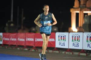 BIB: 4327
                            <button type="button" onclick="openModal(18014088)" class="btn btn-primary btn-sm float-right btn-popup" data-toggle="modal" data-target=".modal-high-quality">
                        <i class="fas fa-shopping-cart"></i> Add to Cart
                    </button>
                                            <button type="button" onclick="isThisMe(18014088, true)" class="btn btn-success btn-sm float-right btn-popup btn-isme hidden" data-toggle="tooltip" data-placement="bottom" title="นี่คือรูปของคุณใช่ไหม คลิกที่นี่เพื่อเอาเข้าอัลบั้ม">
                        <i class="fas fa-plus"></i> Add to album
                    </button>
                    <button type="button" onclick="isThisMe(18014088, false)" class="btn btn-warning btn-sm float-right btn-popup btn-isnotme hidden">
                        <i class="fas fa-ban"></i> Remove from album
                    </button>