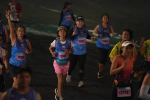 BIB: 14151, 1301, 12594, 12800, 12779
                            <button type="button" onclick="openModal(17961640)" class="btn btn-primary btn-sm float-right btn-popup" data-toggle="modal" data-target=".modal-high-quality">
                        <i class="fas fa-shopping-cart"></i> Add to Cart
                    </button>
                                            <button type="button" onclick="isThisMe(17961640, true)" class="btn btn-success btn-sm float-right btn-popup btn-isme hidden" data-toggle="tooltip" data-placement="bottom" title="นี่คือรูปของคุณใช่ไหม คลิกที่นี่เพื่อเอาเข้าอัลบั้ม">
                        <i class="fas fa-plus"></i> Add to album
                    </button>
                    <button type="button" onclick="isThisMe(17961640, false)" class="btn btn-warning btn-sm float-right btn-popup btn-isnotme hidden">
                        <i class="fas fa-ban"></i> Remove from album
                    </button>