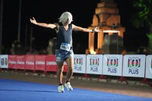 BIB: 40679
                            <button type="button" onclick="openModal(18013308)" class="btn btn-primary btn-sm float-right btn-popup" data-toggle="modal" data-target=".modal-high-quality">
                        <i class="fas fa-shopping-cart"></i> Add to Cart
                    </button>
                                            <button type="button" onclick="isThisMe(18013308, true)" class="btn btn-success btn-sm float-right btn-popup btn-isme hidden" data-toggle="tooltip" data-placement="bottom" title="นี่คือรูปของคุณใช่ไหม คลิกที่นี่เพื่อเอาเข้าอัลบั้ม">
                        <i class="fas fa-plus"></i> Add to album
                    </button>
                    <button type="button" onclick="isThisMe(18013308, false)" class="btn btn-warning btn-sm float-right btn-popup btn-isnotme hidden">
                        <i class="fas fa-ban"></i> Remove from album
                    </button>