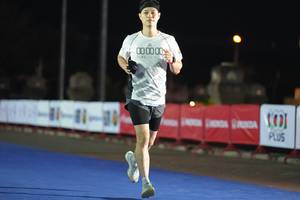 BIB: 000000
                            <button type="button" onclick="openModal(18010283)" class="btn btn-primary btn-sm float-right btn-popup" data-toggle="modal" data-target=".modal-high-quality">
                        <i class="fas fa-shopping-cart"></i> Add to Cart
                    </button>
                                            <button type="button" onclick="isThisMe(18010283, true)" class="btn btn-success btn-sm float-right btn-popup btn-isme hidden" data-toggle="tooltip" data-placement="bottom" title="นี่คือรูปของคุณใช่ไหม คลิกที่นี่เพื่อเอาเข้าอัลบั้ม">
                        <i class="fas fa-plus"></i> Add to album
                    </button>
                    <button type="button" onclick="isThisMe(18010283, false)" class="btn btn-warning btn-sm float-right btn-popup btn-isnotme hidden">
                        <i class="fas fa-ban"></i> Remove from album
                    </button>