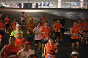 BIB: 207, 23372, 23400, 5845
                            <button type="button" onclick="openModal(17931209)" class="btn btn-primary btn-sm float-right btn-popup" data-toggle="modal" data-target=".modal-high-quality">
                        <i class="fas fa-shopping-cart"></i> Add to Cart
                    </button>
                                            <button type="button" onclick="isThisMe(17931209, true)" class="btn btn-success btn-sm float-right btn-popup btn-isme hidden" data-toggle="tooltip" data-placement="bottom" title="นี่คือรูปของคุณใช่ไหม คลิกที่นี่เพื่อเอาเข้าอัลบั้ม">
                        <i class="fas fa-plus"></i> Add to album
                    </button>
                    <button type="button" onclick="isThisMe(17931209, false)" class="btn btn-warning btn-sm float-right btn-popup btn-isnotme hidden">
                        <i class="fas fa-ban"></i> Remove from album
                    </button>