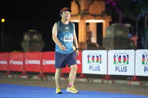 BIB: 40859
                            <button type="button" onclick="openModal(18015119)" class="btn btn-primary btn-sm float-right btn-popup" data-toggle="modal" data-target=".modal-high-quality">
                        <i class="fas fa-shopping-cart"></i> Add to Cart
                    </button>
                                            <button type="button" onclick="isThisMe(18015119, true)" class="btn btn-success btn-sm float-right btn-popup btn-isme hidden" data-toggle="tooltip" data-placement="bottom" title="นี่คือรูปของคุณใช่ไหม คลิกที่นี่เพื่อเอาเข้าอัลบั้ม">
                        <i class="fas fa-plus"></i> Add to album
                    </button>
                    <button type="button" onclick="isThisMe(18015119, false)" class="btn btn-warning btn-sm float-right btn-popup btn-isnotme hidden">
                        <i class="fas fa-ban"></i> Remove from album
                    </button>