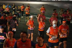 BIB: 5029, 2530, 1202, 5676, 23277
                            <button type="button" onclick="openModal(17936024)" class="btn btn-primary btn-sm float-right btn-popup" data-toggle="modal" data-target=".modal-high-quality">
                        <i class="fas fa-shopping-cart"></i> Add to Cart
                    </button>
                                            <button type="button" onclick="isThisMe(17936024, true)" class="btn btn-success btn-sm float-right btn-popup btn-isme hidden" data-toggle="tooltip" data-placement="bottom" title="นี่คือรูปของคุณใช่ไหม คลิกที่นี่เพื่อเอาเข้าอัลบั้ม">
                        <i class="fas fa-plus"></i> Add to album
                    </button>
                    <button type="button" onclick="isThisMe(17936024, false)" class="btn btn-warning btn-sm float-right btn-popup btn-isnotme hidden">
                        <i class="fas fa-ban"></i> Remove from album
                    </button>