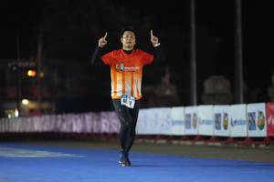 BIB: 4018
                            <button type="button" onclick="openModal(18012675)" class="btn btn-primary btn-sm float-right btn-popup" data-toggle="modal" data-target=".modal-high-quality">
                        <i class="fas fa-shopping-cart"></i> Add to Cart
                    </button>
                                            <button type="button" onclick="isThisMe(18012675, true)" class="btn btn-success btn-sm float-right btn-popup btn-isme hidden" data-toggle="tooltip" data-placement="bottom" title="นี่คือรูปของคุณใช่ไหม คลิกที่นี่เพื่อเอาเข้าอัลบั้ม">
                        <i class="fas fa-plus"></i> Add to album
                    </button>
                    <button type="button" onclick="isThisMe(18012675, false)" class="btn btn-warning btn-sm float-right btn-popup btn-isnotme hidden">
                        <i class="fas fa-ban"></i> Remove from album
                    </button>