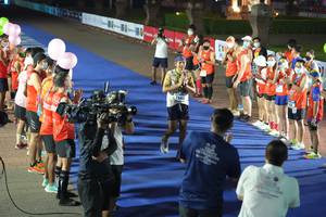 BIB: 75400
                            <button type="button" onclick="openModal(18015366)" class="btn btn-primary btn-sm float-right btn-popup" data-toggle="modal" data-target=".modal-high-quality">
                        <i class="fas fa-shopping-cart"></i> Add to Cart
                    </button>
                                            <button type="button" onclick="isThisMe(18015366, true)" class="btn btn-success btn-sm float-right btn-popup btn-isme hidden" data-toggle="tooltip" data-placement="bottom" title="นี่คือรูปของคุณใช่ไหม คลิกที่นี่เพื่อเอาเข้าอัลบั้ม">
                        <i class="fas fa-plus"></i> Add to album
                    </button>
                    <button type="button" onclick="isThisMe(18015366, false)" class="btn btn-warning btn-sm float-right btn-popup btn-isnotme hidden">
                        <i class="fas fa-ban"></i> Remove from album
                    </button>