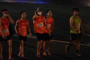 BIB: 64290, 64289, 64273
                            <button type="button" onclick="openModal(17937671)" class="btn btn-primary btn-sm float-right btn-popup" data-toggle="modal" data-target=".modal-high-quality">
                        <i class="fas fa-shopping-cart"></i> Add to Cart
                    </button>
                                            <button type="button" onclick="isThisMe(17937671, true)" class="btn btn-success btn-sm float-right btn-popup btn-isme hidden" data-toggle="tooltip" data-placement="bottom" title="นี่คือรูปของคุณใช่ไหม คลิกที่นี่เพื่อเอาเข้าอัลบั้ม">
                        <i class="fas fa-plus"></i> Add to album
                    </button>
                    <button type="button" onclick="isThisMe(17937671, false)" class="btn btn-warning btn-sm float-right btn-popup btn-isnotme hidden">
                        <i class="fas fa-ban"></i> Remove from album
                    </button>