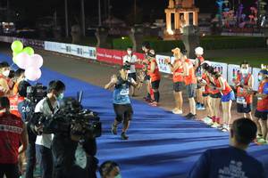 BIB: 
                            <button type="button" onclick="openModal(18015337)" class="btn btn-primary btn-sm float-right btn-popup" data-toggle="modal" data-target=".modal-high-quality">
                        <i class="fas fa-shopping-cart"></i> Add to Cart
                    </button>
                                            <button type="button" onclick="isThisMe(18015337, true)" class="btn btn-success btn-sm float-right btn-popup btn-isme hidden" data-toggle="tooltip" data-placement="bottom" title="นี่คือรูปของคุณใช่ไหม คลิกที่นี่เพื่อเอาเข้าอัลบั้ม">
                        <i class="fas fa-plus"></i> Add to album
                    </button>
                    <button type="button" onclick="isThisMe(18015337, false)" class="btn btn-warning btn-sm float-right btn-popup btn-isnotme hidden">
                        <i class="fas fa-ban"></i> Remove from album
                    </button>