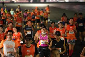 BIB: 78209, 2333, 92201
                            <button type="button" onclick="openModal(17935530)" class="btn btn-primary btn-sm float-right btn-popup" data-toggle="modal" data-target=".modal-high-quality">
                        <i class="fas fa-shopping-cart"></i> Add to Cart
                    </button>
                                            <button type="button" onclick="isThisMe(17935530, true)" class="btn btn-success btn-sm float-right btn-popup btn-isme hidden" data-toggle="tooltip" data-placement="bottom" title="นี่คือรูปของคุณใช่ไหม คลิกที่นี่เพื่อเอาเข้าอัลบั้ม">
                        <i class="fas fa-plus"></i> Add to album
                    </button>
                    <button type="button" onclick="isThisMe(17935530, false)" class="btn btn-warning btn-sm float-right btn-popup btn-isnotme hidden">
                        <i class="fas fa-ban"></i> Remove from album
                    </button>