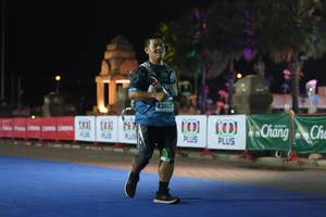 BIB: 43062
                            <button type="button" onclick="openModal(18008896)" class="btn btn-primary btn-sm float-right btn-popup" data-toggle="modal" data-target=".modal-high-quality">
                        <i class="fas fa-shopping-cart"></i> Add to Cart
                    </button>
                                            <button type="button" onclick="isThisMe(18008896, true)" class="btn btn-success btn-sm float-right btn-popup btn-isme hidden" data-toggle="tooltip" data-placement="bottom" title="นี่คือรูปของคุณใช่ไหม คลิกที่นี่เพื่อเอาเข้าอัลบั้ม">
                        <i class="fas fa-plus"></i> Add to album
                    </button>
                    <button type="button" onclick="isThisMe(18008896, false)" class="btn btn-warning btn-sm float-right btn-popup btn-isnotme hidden">
                        <i class="fas fa-ban"></i> Remove from album
                    </button>