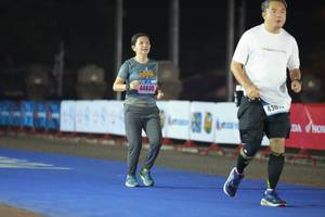 BIB: 44830, 430
                            <button type="button" onclick="openModal(18015070)" class="btn btn-primary btn-sm float-right btn-popup" data-toggle="modal" data-target=".modal-high-quality">
                        <i class="fas fa-shopping-cart"></i> Add to Cart
                    </button>
                                            <button type="button" onclick="isThisMe(18015070, true)" class="btn btn-success btn-sm float-right btn-popup btn-isme hidden" data-toggle="tooltip" data-placement="bottom" title="นี่คือรูปของคุณใช่ไหม คลิกที่นี่เพื่อเอาเข้าอัลบั้ม">
                        <i class="fas fa-plus"></i> Add to album
                    </button>
                    <button type="button" onclick="isThisMe(18015070, false)" class="btn btn-warning btn-sm float-right btn-popup btn-isnotme hidden">
                        <i class="fas fa-ban"></i> Remove from album
                    </button>