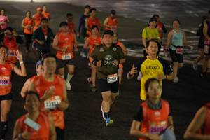 BIB: 6559, 24039, 2335, 251
                            <button type="button" onclick="openModal(17935663)" class="btn btn-primary btn-sm float-right btn-popup" data-toggle="modal" data-target=".modal-high-quality">
                        <i class="fas fa-shopping-cart"></i> Add to Cart
                    </button>
                                            <button type="button" onclick="isThisMe(17935663, true)" class="btn btn-success btn-sm float-right btn-popup btn-isme hidden" data-toggle="tooltip" data-placement="bottom" title="นี่คือรูปของคุณใช่ไหม คลิกที่นี่เพื่อเอาเข้าอัลบั้ม">
                        <i class="fas fa-plus"></i> Add to album
                    </button>
                    <button type="button" onclick="isThisMe(17935663, false)" class="btn btn-warning btn-sm float-right btn-popup btn-isnotme hidden">
                        <i class="fas fa-ban"></i> Remove from album
                    </button>