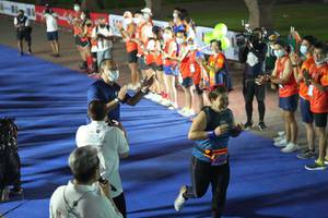 BIB: 
                            <button type="button" onclick="openModal(18015441)" class="btn btn-primary btn-sm float-right btn-popup" data-toggle="modal" data-target=".modal-high-quality">
                        <i class="fas fa-shopping-cart"></i> Add to Cart
                    </button>
                                            <button type="button" onclick="isThisMe(18015441, true)" class="btn btn-success btn-sm float-right btn-popup btn-isme hidden" data-toggle="tooltip" data-placement="bottom" title="นี่คือรูปของคุณใช่ไหม คลิกที่นี่เพื่อเอาเข้าอัลบั้ม">
                        <i class="fas fa-plus"></i> Add to album
                    </button>
                    <button type="button" onclick="isThisMe(18015441, false)" class="btn btn-warning btn-sm float-right btn-popup btn-isnotme hidden">
                        <i class="fas fa-ban"></i> Remove from album
                    </button>