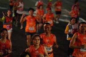 BIB: 1728, 2258
                            <button type="button" onclick="openModal(17932077)" class="btn btn-primary btn-sm float-right btn-popup" data-toggle="modal" data-target=".modal-high-quality">
                        <i class="fas fa-shopping-cart"></i> Add to Cart
                    </button>
                                            <button type="button" onclick="isThisMe(17932077, true)" class="btn btn-success btn-sm float-right btn-popup btn-isme hidden" data-toggle="tooltip" data-placement="bottom" title="นี่คือรูปของคุณใช่ไหม คลิกที่นี่เพื่อเอาเข้าอัลบั้ม">
                        <i class="fas fa-plus"></i> Add to album
                    </button>
                    <button type="button" onclick="isThisMe(17932077, false)" class="btn btn-warning btn-sm float-right btn-popup btn-isnotme hidden">
                        <i class="fas fa-ban"></i> Remove from album
                    </button>