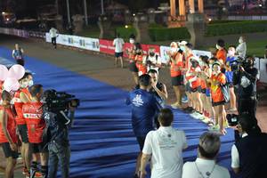 BIB: 
                            <button type="button" onclick="openModal(18015532)" class="btn btn-primary btn-sm float-right btn-popup" data-toggle="modal" data-target=".modal-high-quality">
                        <i class="fas fa-shopping-cart"></i> Add to Cart
                    </button>
                                            <button type="button" onclick="isThisMe(18015532, true)" class="btn btn-success btn-sm float-right btn-popup btn-isme hidden" data-toggle="tooltip" data-placement="bottom" title="นี่คือรูปของคุณใช่ไหม คลิกที่นี่เพื่อเอาเข้าอัลบั้ม">
                        <i class="fas fa-plus"></i> Add to album
                    </button>
                    <button type="button" onclick="isThisMe(18015532, false)" class="btn btn-warning btn-sm float-right btn-popup btn-isnotme hidden">
                        <i class="fas fa-ban"></i> Remove from album
                    </button>