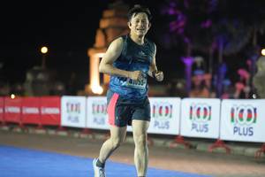 BIB: 41055
                            <button type="button" onclick="openModal(18010952)" class="btn btn-primary btn-sm float-right btn-popup" data-toggle="modal" data-target=".modal-high-quality">
                        <i class="fas fa-shopping-cart"></i> Add to Cart
                    </button>
                                            <button type="button" onclick="isThisMe(18010952, true)" class="btn btn-success btn-sm float-right btn-popup btn-isme hidden" data-toggle="tooltip" data-placement="bottom" title="นี่คือรูปของคุณใช่ไหม คลิกที่นี่เพื่อเอาเข้าอัลบั้ม">
                        <i class="fas fa-plus"></i> Add to album
                    </button>
                    <button type="button" onclick="isThisMe(18010952, false)" class="btn btn-warning btn-sm float-right btn-popup btn-isnotme hidden">
                        <i class="fas fa-ban"></i> Remove from album
                    </button>