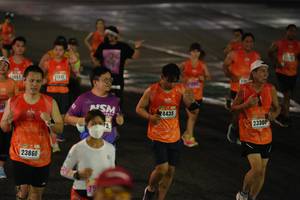 BIB: 230, 24435, 23300, 23860
                            <button type="button" onclick="openModal(17935964)" class="btn btn-primary btn-sm float-right btn-popup" data-toggle="modal" data-target=".modal-high-quality">
                        <i class="fas fa-shopping-cart"></i> Add to Cart
                    </button>
                                            <button type="button" onclick="isThisMe(17935964, true)" class="btn btn-success btn-sm float-right btn-popup btn-isme hidden" data-toggle="tooltip" data-placement="bottom" title="นี่คือรูปของคุณใช่ไหม คลิกที่นี่เพื่อเอาเข้าอัลบั้ม">
                        <i class="fas fa-plus"></i> Add to album
                    </button>
                    <button type="button" onclick="isThisMe(17935964, false)" class="btn btn-warning btn-sm float-right btn-popup btn-isnotme hidden">
                        <i class="fas fa-ban"></i> Remove from album
                    </button>