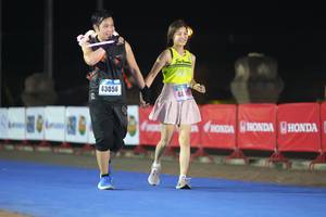 BIB: 43056
                            <button type="button" onclick="openModal(18015150)" class="btn btn-primary btn-sm float-right btn-popup" data-toggle="modal" data-target=".modal-high-quality">
                        <i class="fas fa-shopping-cart"></i> Add to Cart
                    </button>
                                            <button type="button" onclick="isThisMe(18015150, true)" class="btn btn-success btn-sm float-right btn-popup btn-isme hidden" data-toggle="tooltip" data-placement="bottom" title="นี่คือรูปของคุณใช่ไหม คลิกที่นี่เพื่อเอาเข้าอัลบั้ม">
                        <i class="fas fa-plus"></i> Add to album
                    </button>
                    <button type="button" onclick="isThisMe(18015150, false)" class="btn btn-warning btn-sm float-right btn-popup btn-isnotme hidden">
                        <i class="fas fa-ban"></i> Remove from album
                    </button>