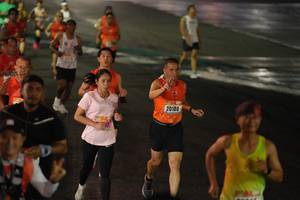 BIB: 20180
                            <button type="button" onclick="openModal(17923007)" class="btn btn-primary btn-sm float-right btn-popup" data-toggle="modal" data-target=".modal-high-quality">
                        <i class="fas fa-shopping-cart"></i> Add to Cart
                    </button>
                                            <button type="button" onclick="isThisMe(17923007, true)" class="btn btn-success btn-sm float-right btn-popup btn-isme hidden" data-toggle="tooltip" data-placement="bottom" title="นี่คือรูปของคุณใช่ไหม คลิกที่นี่เพื่อเอาเข้าอัลบั้ม">
                        <i class="fas fa-plus"></i> Add to album
                    </button>
                    <button type="button" onclick="isThisMe(17923007, false)" class="btn btn-warning btn-sm float-right btn-popup btn-isnotme hidden">
                        <i class="fas fa-ban"></i> Remove from album
                    </button>