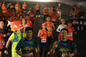 BIB: 22207, 25543, 239
                            <button type="button" onclick="openModal(17930435)" class="btn btn-primary btn-sm float-right btn-popup" data-toggle="modal" data-target=".modal-high-quality">
                        <i class="fas fa-shopping-cart"></i> Add to Cart
                    </button>
                                            <button type="button" onclick="isThisMe(17930435, true)" class="btn btn-success btn-sm float-right btn-popup btn-isme hidden" data-toggle="tooltip" data-placement="bottom" title="นี่คือรูปของคุณใช่ไหม คลิกที่นี่เพื่อเอาเข้าอัลบั้ม">
                        <i class="fas fa-plus"></i> Add to album
                    </button>
                    <button type="button" onclick="isThisMe(17930435, false)" class="btn btn-warning btn-sm float-right btn-popup btn-isnotme hidden">
                        <i class="fas fa-ban"></i> Remove from album
                    </button>