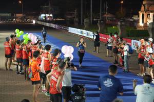 BIB: 261
                            <button type="button" onclick="openModal(18015394)" class="btn btn-primary btn-sm float-right btn-popup" data-toggle="modal" data-target=".modal-high-quality">
                        <i class="fas fa-shopping-cart"></i> Add to Cart
                    </button>
                                            <button type="button" onclick="isThisMe(18015394, true)" class="btn btn-success btn-sm float-right btn-popup btn-isme hidden" data-toggle="tooltip" data-placement="bottom" title="นี่คือรูปของคุณใช่ไหม คลิกที่นี่เพื่อเอาเข้าอัลบั้ม">
                        <i class="fas fa-plus"></i> Add to album
                    </button>
                    <button type="button" onclick="isThisMe(18015394, false)" class="btn btn-warning btn-sm float-right btn-popup btn-isnotme hidden">
                        <i class="fas fa-ban"></i> Remove from album
                    </button>