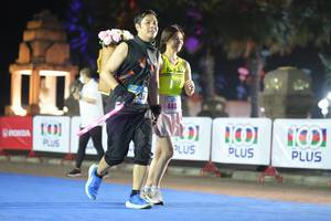 BIB: 440
                            <button type="button" onclick="openModal(18015163)" class="btn btn-primary btn-sm float-right btn-popup" data-toggle="modal" data-target=".modal-high-quality">
                        <i class="fas fa-shopping-cart"></i> Add to Cart
                    </button>
                                            <button type="button" onclick="isThisMe(18015163, true)" class="btn btn-success btn-sm float-right btn-popup btn-isme hidden" data-toggle="tooltip" data-placement="bottom" title="นี่คือรูปของคุณใช่ไหม คลิกที่นี่เพื่อเอาเข้าอัลบั้ม">
                        <i class="fas fa-plus"></i> Add to album
                    </button>
                    <button type="button" onclick="isThisMe(18015163, false)" class="btn btn-warning btn-sm float-right btn-popup btn-isnotme hidden">
                        <i class="fas fa-ban"></i> Remove from album
                    </button>