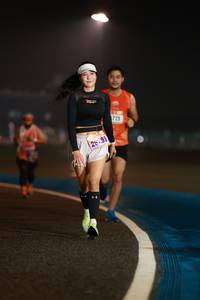 BIB: 725
                            <button type="button" onclick="openModal(16921886)" class="btn btn-primary btn-sm float-right btn-popup" data-toggle="modal" data-target=".modal-high-quality">
                        <i class="fas fa-shopping-cart"></i> Add to Cart
                    </button>
                                            <button type="button" onclick="isThisMe(16921886, true)" class="btn btn-success btn-sm float-right btn-popup btn-isme hidden" data-toggle="tooltip" data-placement="bottom" title="นี่คือรูปของคุณใช่ไหม คลิกที่นี่เพื่อเอาเข้าอัลบั้ม">
                        <i class="fas fa-plus"></i> Add to album
                    </button>
                    <button type="button" onclick="isThisMe(16921886, false)" class="btn btn-warning btn-sm float-right btn-popup btn-isnotme hidden">
                        <i class="fas fa-ban"></i> Remove from album
                    </button>