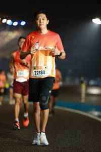 BIB: 22184
                            <button type="button" onclick="openModal(16922085)" class="btn btn-primary btn-sm float-right btn-popup" data-toggle="modal" data-target=".modal-high-quality">
                        <i class="fas fa-shopping-cart"></i> Add to Cart
                    </button>
                                            <button type="button" onclick="isThisMe(16922085, true)" class="btn btn-success btn-sm float-right btn-popup btn-isme hidden" data-toggle="tooltip" data-placement="bottom" title="นี่คือรูปของคุณใช่ไหม คลิกที่นี่เพื่อเอาเข้าอัลบั้ม">
                        <i class="fas fa-plus"></i> Add to album
                    </button>
                    <button type="button" onclick="isThisMe(16922085, false)" class="btn btn-warning btn-sm float-right btn-popup btn-isnotme hidden">
                        <i class="fas fa-ban"></i> Remove from album
                    </button>