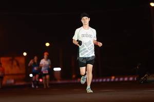 BIB: 000000
                            <button type="button" onclick="openModal(16609270)" class="btn btn-primary btn-sm float-right btn-popup" data-toggle="modal" data-target=".modal-high-quality">
                        <i class="fas fa-shopping-cart"></i> Add to Cart
                    </button>
                                            <button type="button" onclick="isThisMe(16609270, true)" class="btn btn-success btn-sm float-right btn-popup btn-isme hidden" data-toggle="tooltip" data-placement="bottom" title="นี่คือรูปของคุณใช่ไหม คลิกที่นี่เพื่อเอาเข้าอัลบั้ม">
                        <i class="fas fa-plus"></i> Add to album
                    </button>
                    <button type="button" onclick="isThisMe(16609270, false)" class="btn btn-warning btn-sm float-right btn-popup btn-isnotme hidden">
                        <i class="fas fa-ban"></i> Remove from album
                    </button>